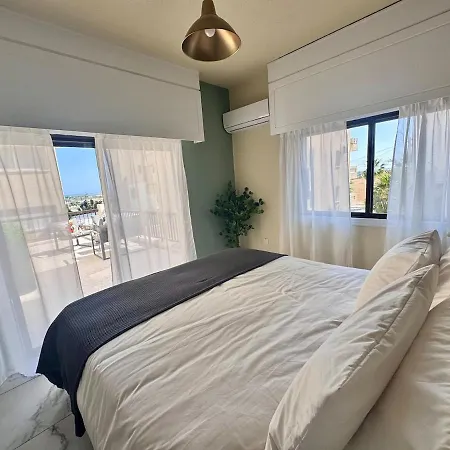 Lighthouse - Mackenzie Lägenhet Larnaca