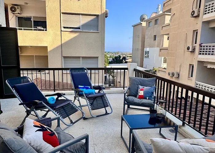 Lighthouse - Mackenzie Lägenhet Larnaca