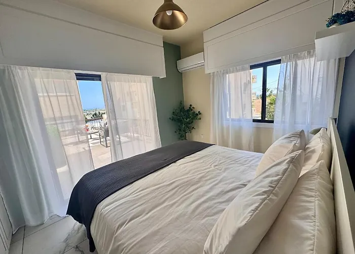 Lighthouse - Mackenzie Lägenhet Larnaca