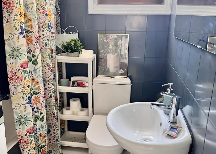 Lighthouse - Mackenzie Lägenhet Larnaca